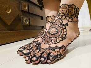 Shiva Mehndi Art & Classes | Professional Mehndi Artist in Ahmedabad