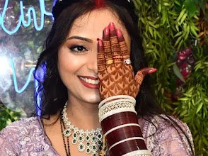 Pinju mehndi artist