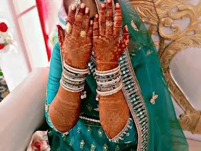 Aqsa mehandi designs classes and orders