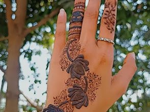 Mehendi by Khushbu